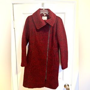 Soia & Kyo red and black textured wool. Slim fitting. Size M.